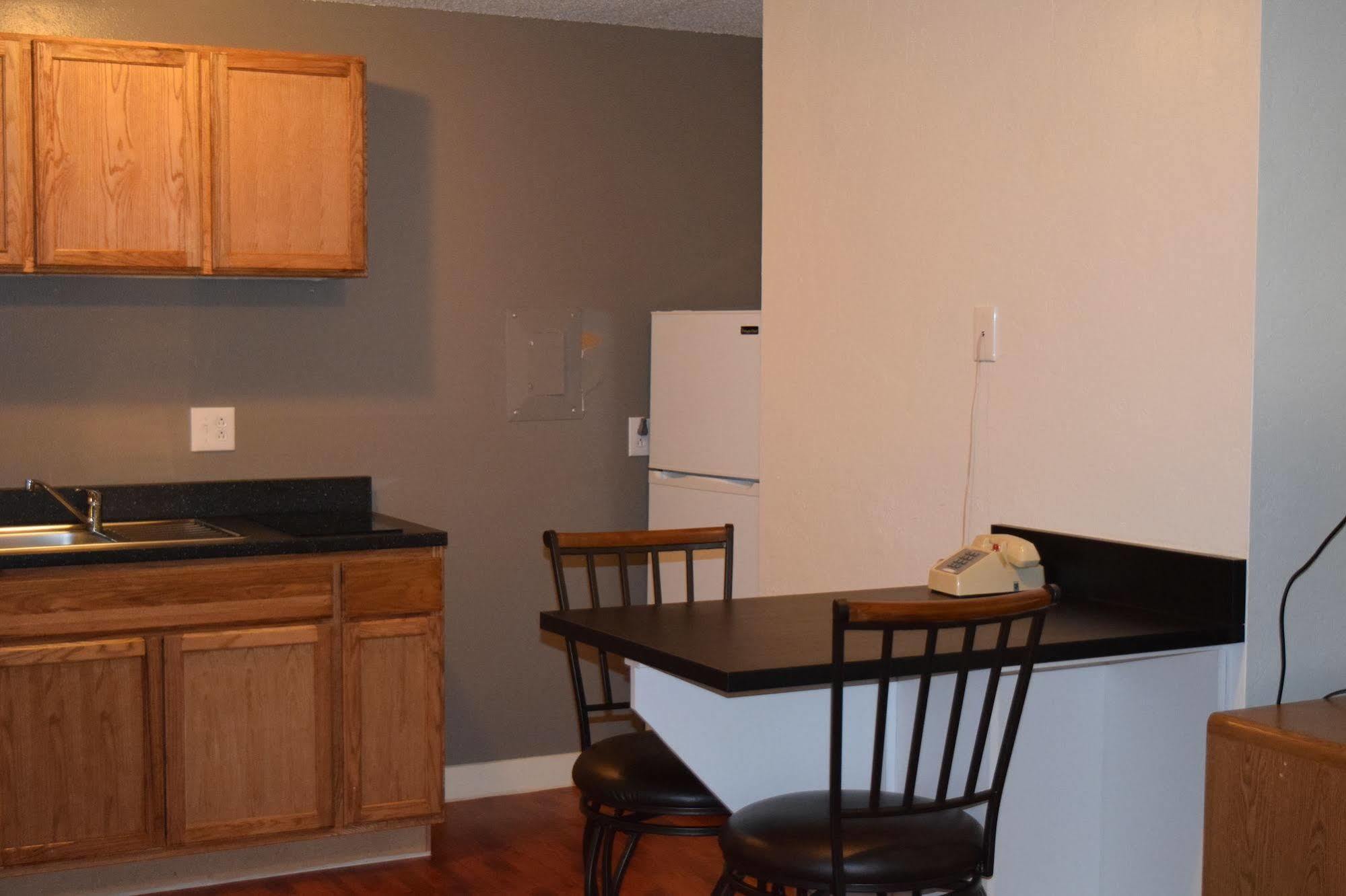 Little Suites Provo Extended Stay المظهر الخارجي الصورة